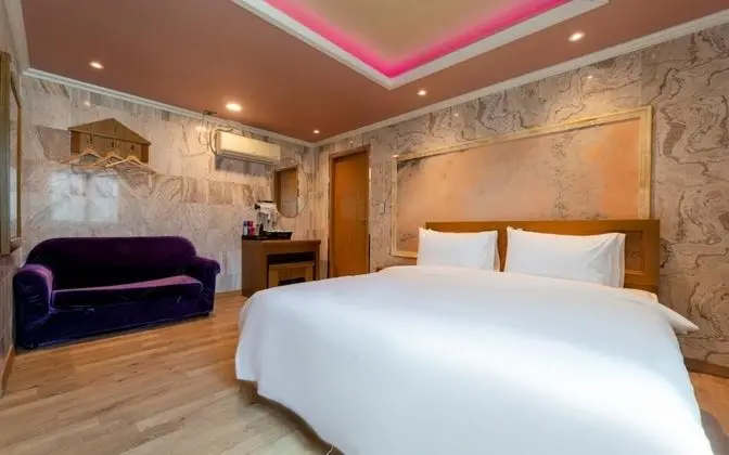 Oda (Deluxe room (all rooms available for )