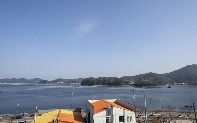 Oda (Twin VIP - Ocean VIew (Netflix Roofto)