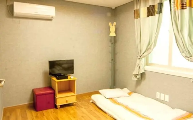 Oda (1st floor blue cello room)