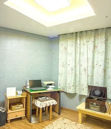 Oda (1st floor white cello room)