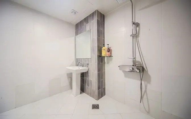 Oda (Three-bedroom (breakfast provided) "T)