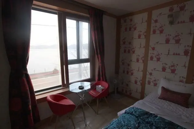 Oda (Twin Room (for 3 people EVERY disinfe)