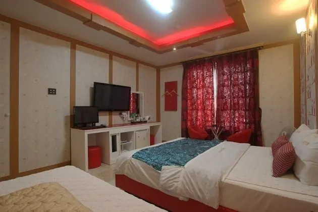 Oda (Twin Room (for 3 people EVERY disinfe)