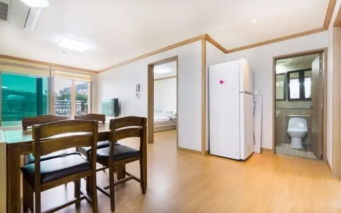 Oda (Room 201 (Ocean View))