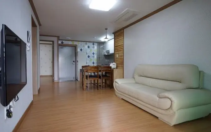 Oda (Room 201 (Ocean View))