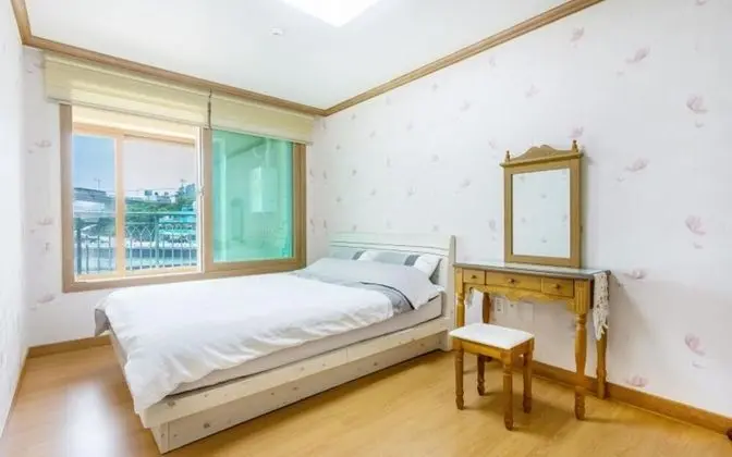 Oda (Room 201 (Ocean View))