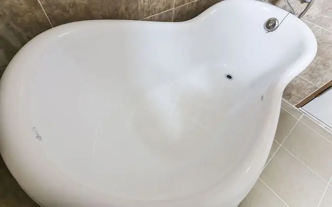 Oda (Deluxe rooms (Netflix available non-f)