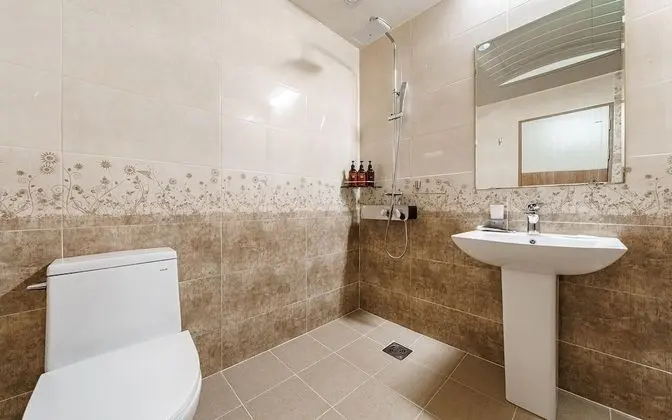 Oda (Deluxe rooms (Netflix available non-f)