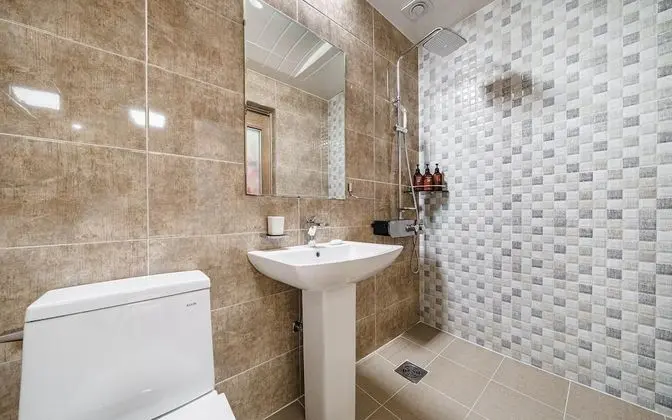 Oda (Standard (Netflix available non-face-)