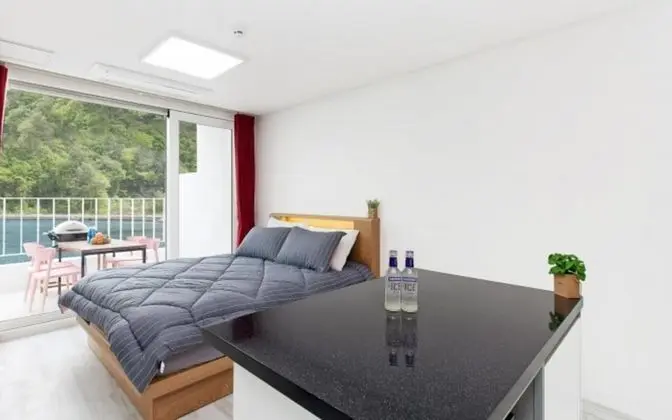 Oda (ROOM 301 (Ocean View Private BBQ))