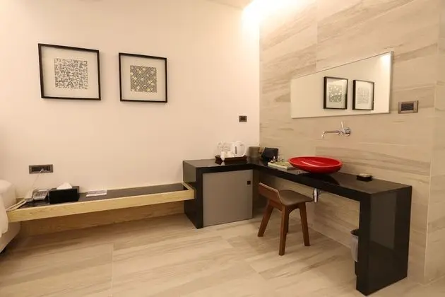 Basic Tek Büyük Yataklı Oda