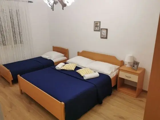 Apart Daire (Toni - 150m from pebble beach - A1 ve)