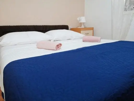 Apart Daire (Toni - 150m from pebble beach - A1 ve)