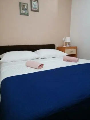 Apart Daire (Toni - 150m from pebble beach - A1 ve)