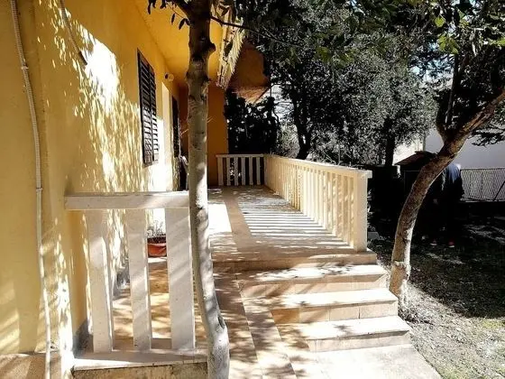 Apart Daire (Toni - 150m from pebble beach - A1 ve)