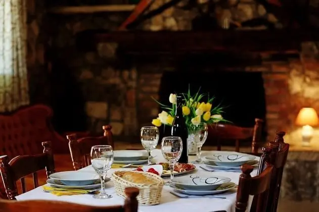 Ev (Toni - luxurious and fully equipped -)