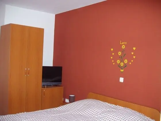Tek Büyük Yataklı Oda, Balkon