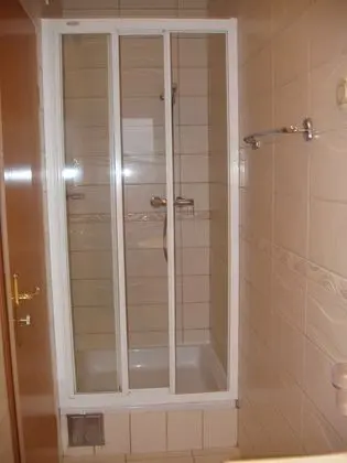 Tek Büyük Yataklı Oda, Balkon
