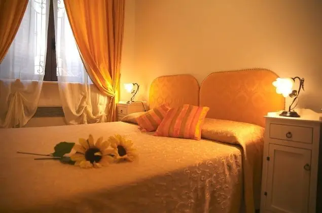 Deluxe Oda, 1 Yatak Odası, Bahçe Manzaralı (External private bathroom)