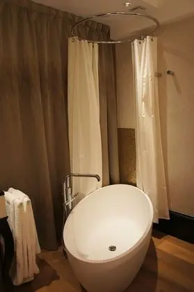 Superior Tek Büyük Yataklı Oda