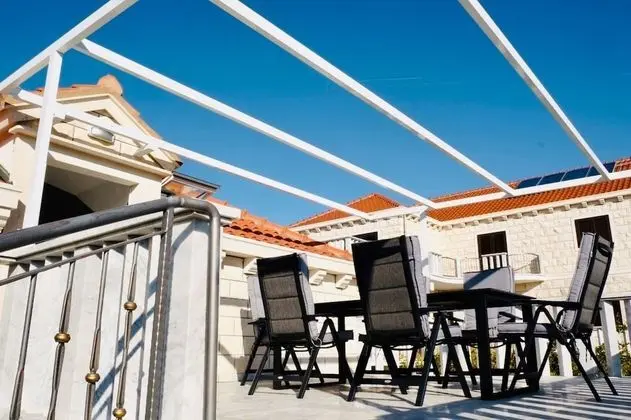 Apart Daire (Two Bedroom Apartment with Terrace A2)