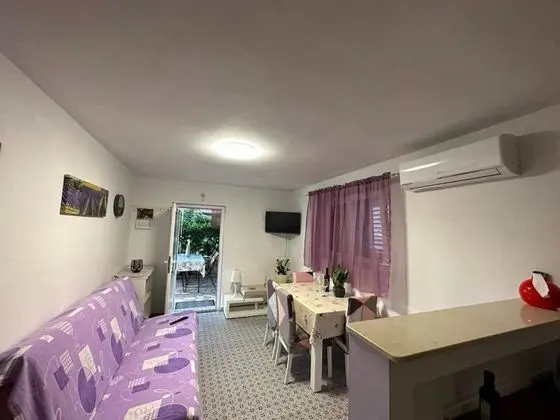 Apart Daire (Tonka - 150 m from beach - A1 Prizeml)