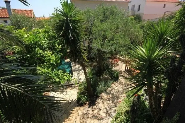 Apart Daire (Tonka - 150m from the sea & parking -)