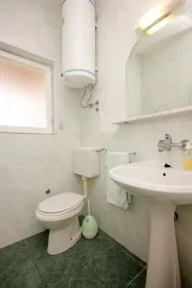 Apart Daire (Tonka - 150m from the sea & parking -)