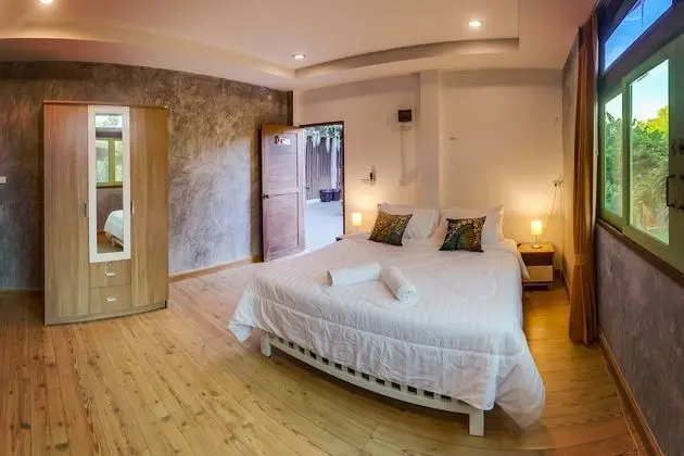 Deluxe Tek Büyük Yataklı Oda, 1 Yatak Odası, Veranda, Bahçe Manzaralı