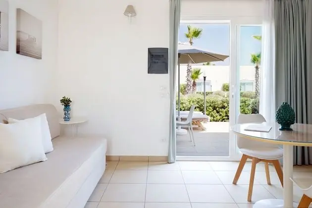 Deluxe Stüdyo, 1 Yatak Odası, Bahçe Manzaralı, Plaj Kenarı