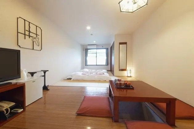 Traditional Dört Kişilik Oda, Ortak Banyo (Japanese Style)