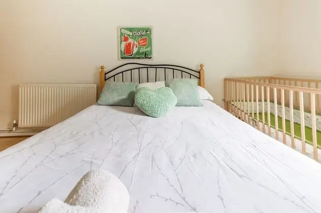 Basic Tek Büyük Yataklı Oda