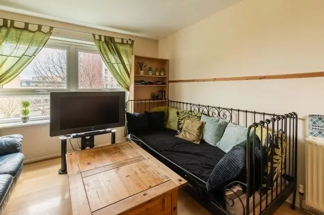 Basic Tek Büyük Yataklı Oda