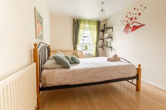 Basic Tek Büyük Yataklı Oda