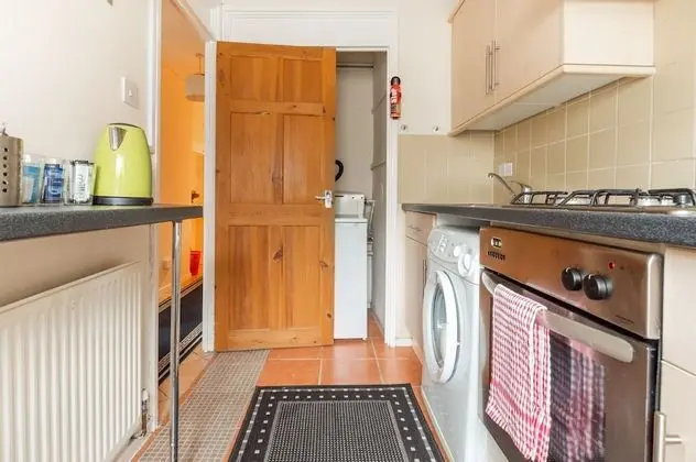 Basic Tek Büyük Yataklı Oda