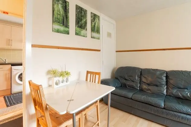 Basic Tek Büyük Yataklı Oda