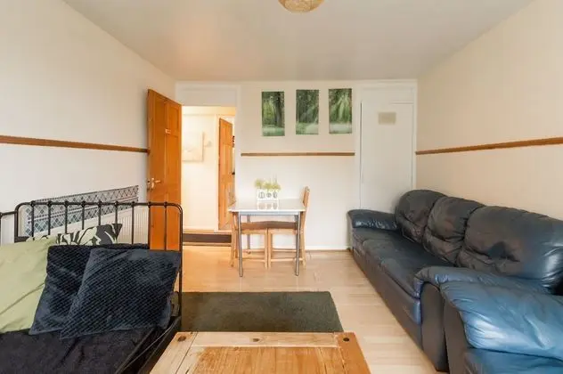 Basic Tek Büyük Yataklı Oda