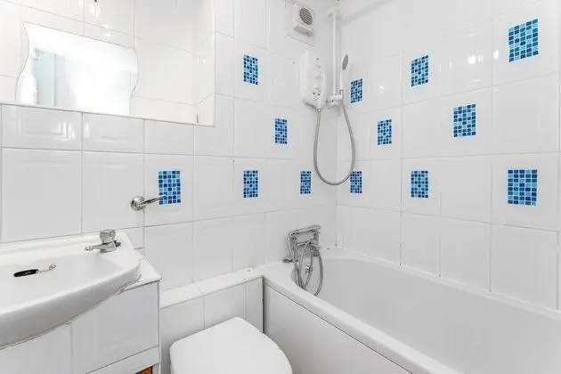 Basic Tek Büyük Yataklı Oda