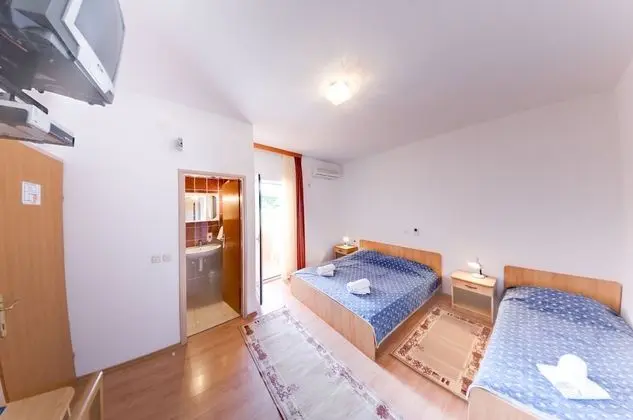 Tek Büyük Yataklı Oda