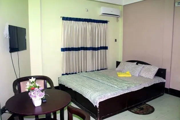 Deluxe Tek Büyük Yataklı Oda, 1 Çift Kişilik Yatak, Sigara İçilebilir, Bahçe Manzaralı