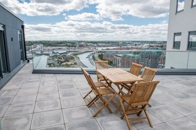 City Çatı Katı Süiti (Penthouse)