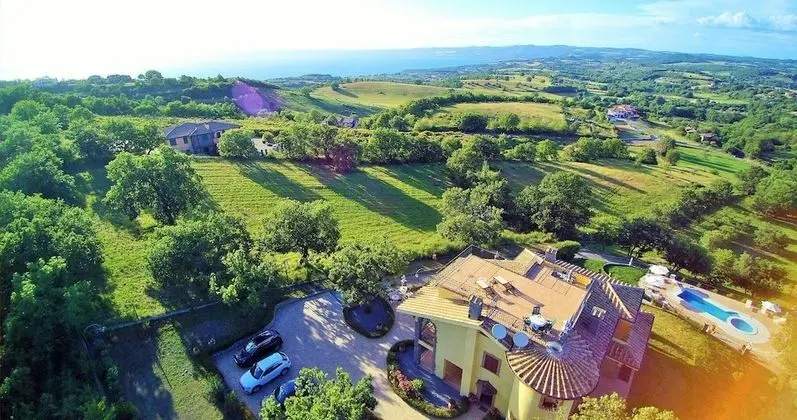 Villa, Birden Çok Yatak Odası, Şömine
