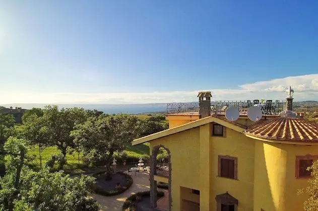 Villa, Birden Çok Yatak Odası, Şömine