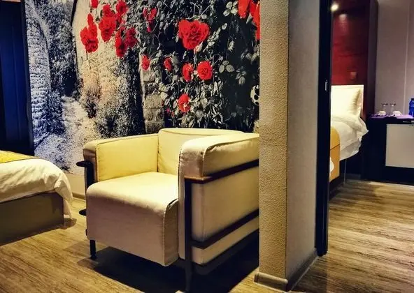 Grand Süit, 2 Büyük (Queen) Boy Yatak