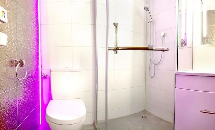 Comfort Tek Büyük veya İki Ayrı Yataklı Oda, Özel Banyo
