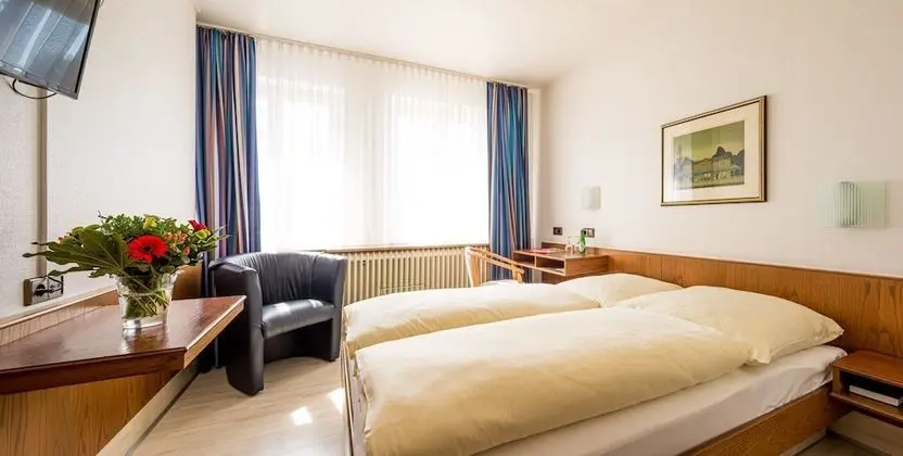 Economy Tek Büyük Yataklı Oda