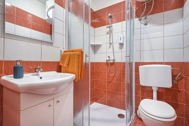 Tek Büyük veya İki Ayrı Yataklı Oda, Şehir Manzaralı