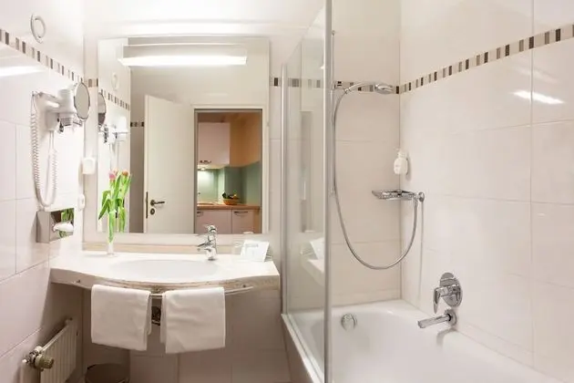 Tek Büyük veya İki Ayrı Yataklı Oda