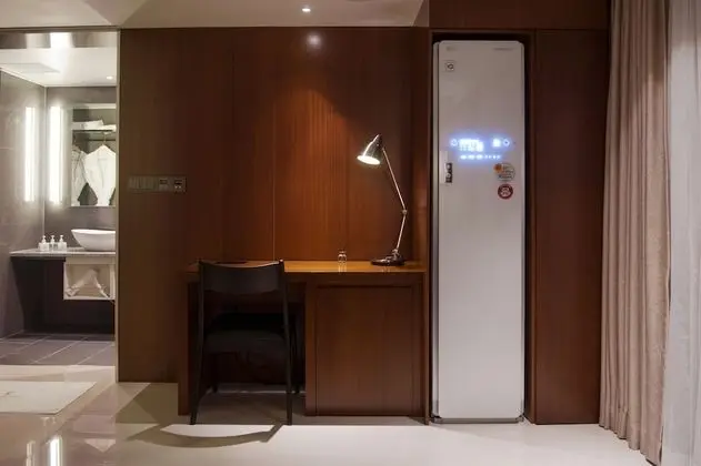 [Netflix] Middle Suite
