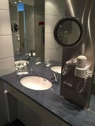 Tek Büyük Yataklı Oda, Balkon, Denize Bakan